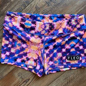 Medium Fleo peachy keen 3.25